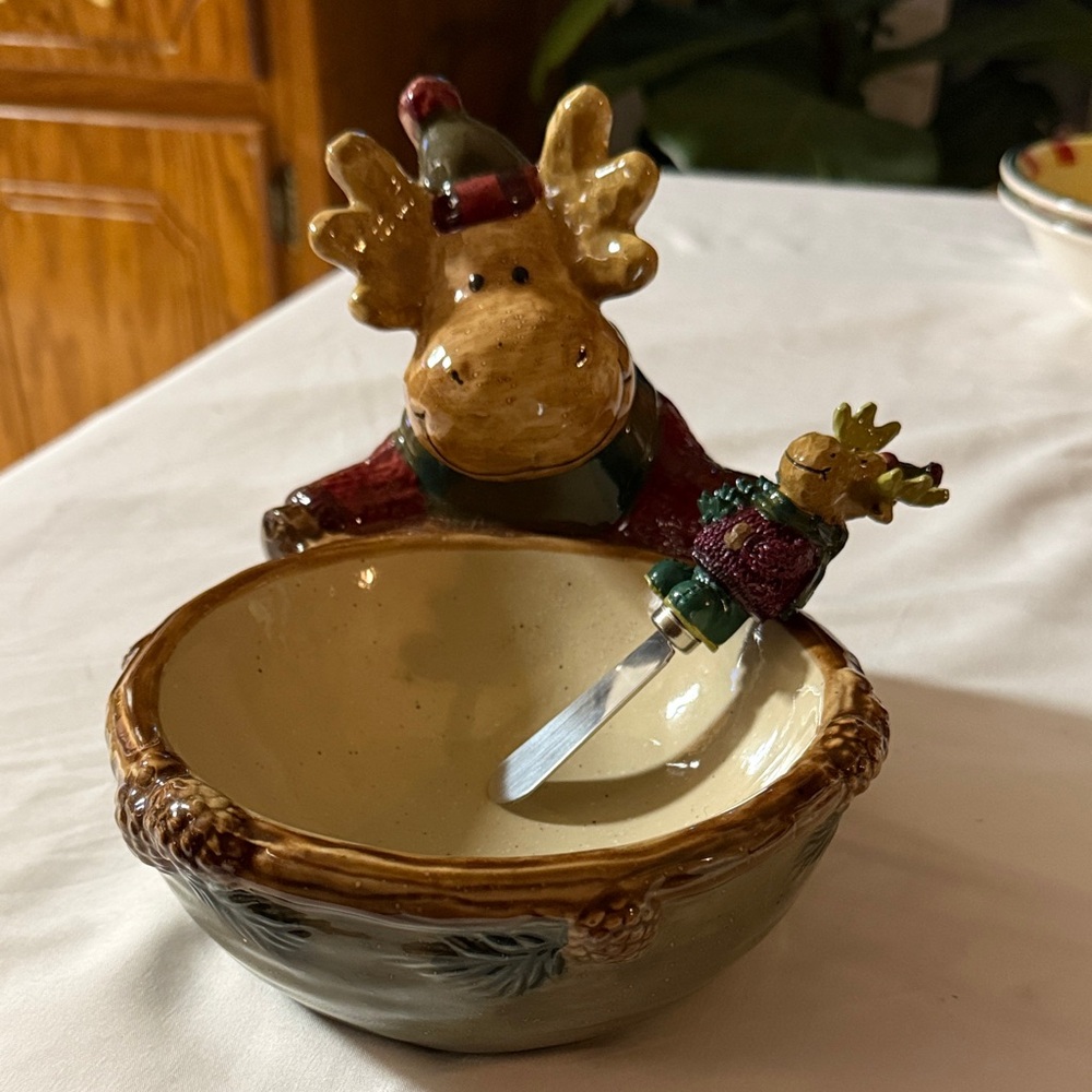 St. Nicholas Square Heartland Moose Ceramic Candy Dish/Dip Bowl with Spreader